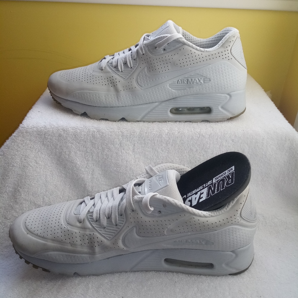 NIKE
Air Max 90 Ultra Moire